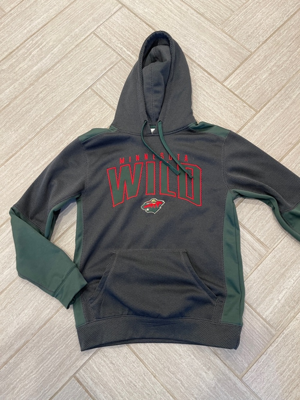 Men's Hooded Wild Pullover - Dark Gray with Green